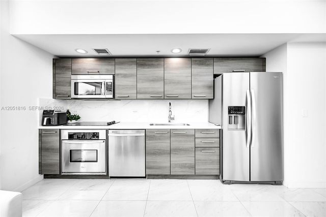 421 Meridian Ave 15, Miami Beach, FL 33139