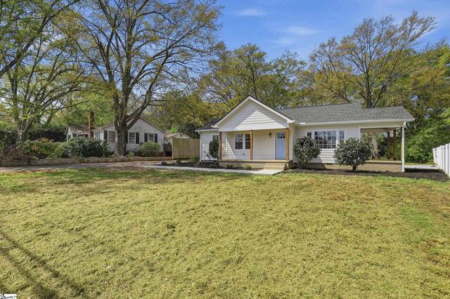 4 Wembley Road, Greenville, SC 29607