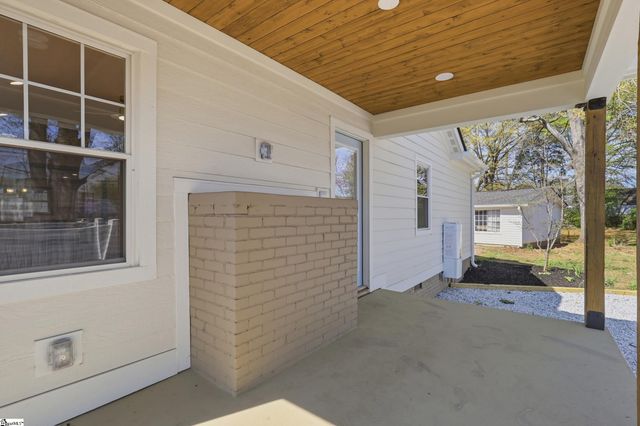 4 Wembley Road, Greenville, SC 29607