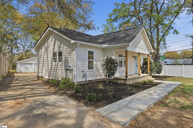 4 Wembley Road, Greenville, SC 29607