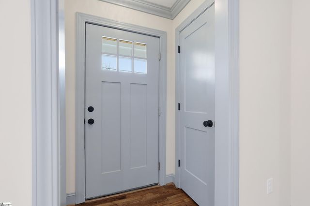 4 Wembley Road, Greenville, SC 29607