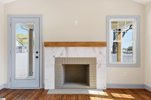 4 Wembley Road, Greenville, SC 29607