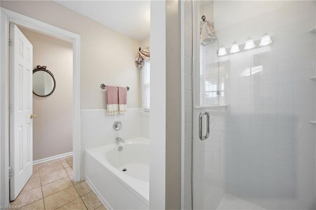 3659 Canopy Oak Court, High Point, NC 27265