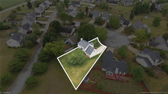 3659 Canopy Oak Court, High Point, NC 27265