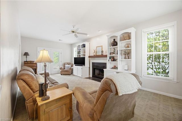 3659 Canopy Oak Court, High Point, NC 27265