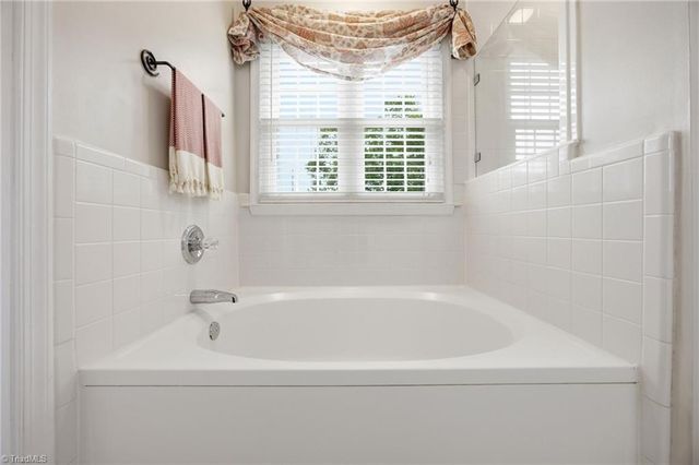 3659 Canopy Oak Court, High Point, NC 27265