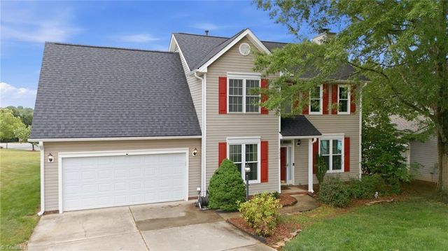 3659 Canopy Oak Court, High Point, NC 27265