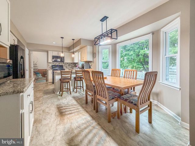 29 ADDINGTON DR, Feasterville Trevose, PA 19053