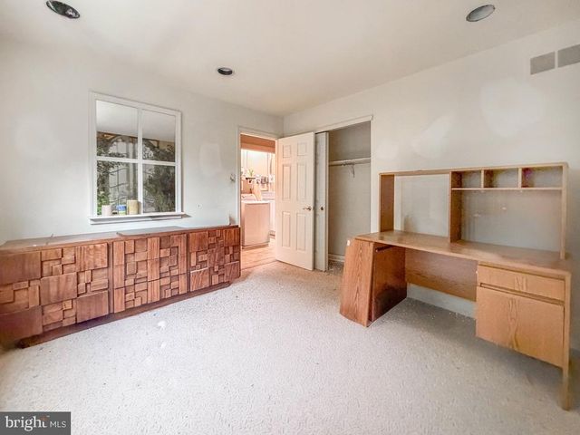 29 ADDINGTON DR, Feasterville Trevose, PA 19053