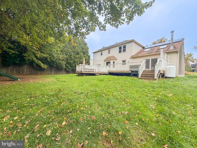 29 ADDINGTON DR, Feasterville Trevose, PA 19053