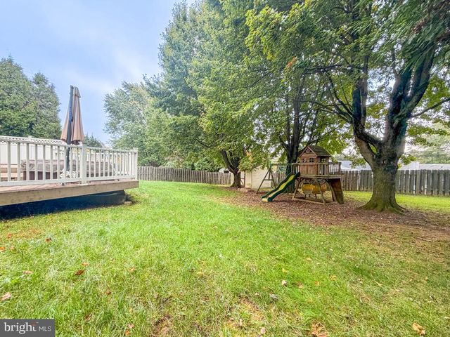 29 ADDINGTON DR, Feasterville Trevose, PA 19053