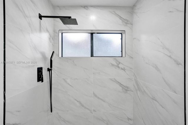 1818 Adventure Pl, North Lauderdale, FL 33068