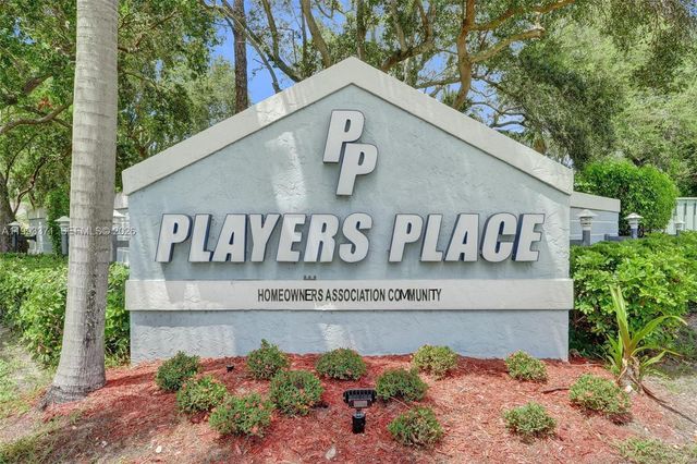 1818 Adventure Pl, North Lauderdale, FL 33068