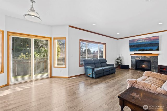 1496 Aberdeen Avenue NE, Renton, WA 98056