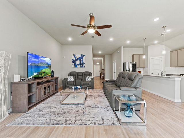 8635 Jetty Glen Drive, Cypress, TX 77433