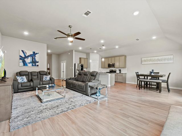 8635 Jetty Glen Drive, Cypress, TX 77433