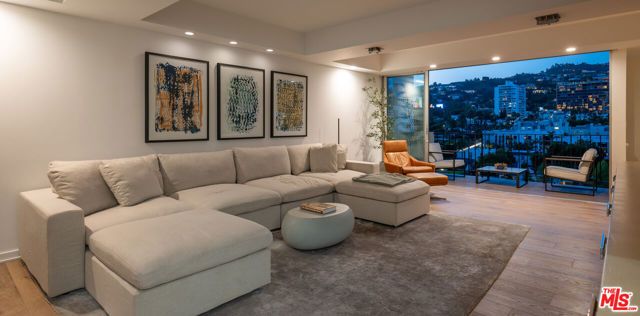 818 N Doheny Drive 1107, West Hollywood, CA 90069