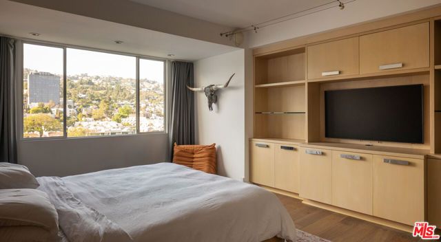 818 N Doheny Drive 1107, West Hollywood, CA 90069