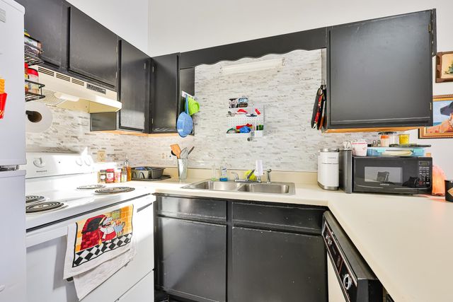 1891 Colony Dr Apt 15E, Myrtle Beach, SC 29575