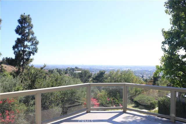 4310 E Terra Vista Ln, Anaheim Hills, CA 92807