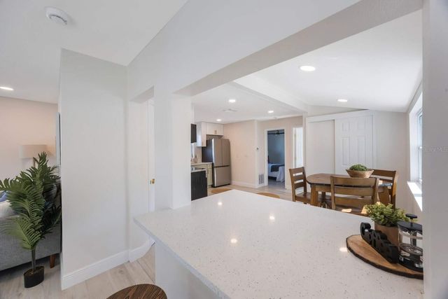 1160 36TH AVENUE N, St Petersburg, FL 33704