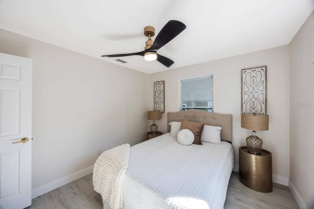 1160 36TH AVENUE N, St Petersburg, FL 33704