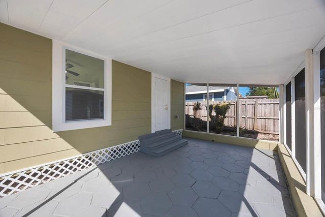 1160 36TH AVENUE N, St Petersburg, FL 33704