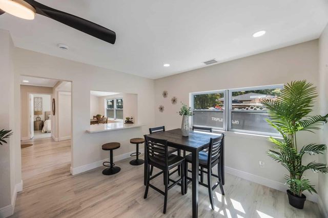 1160 36TH AVENUE N, St Petersburg, FL 33704