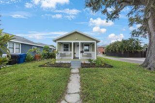 1160 36TH AVENUE N, St Petersburg, FL 33704