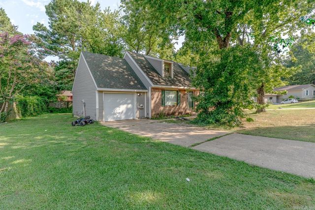 2010 Cenwood Dr, Jonesboro, AR 72401