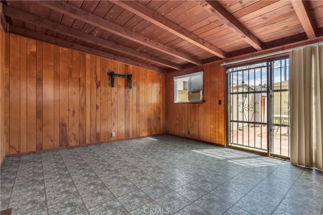 8148 Madison Ave, South Gate, CA 90280