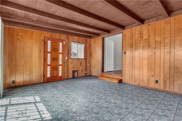 8148 Madison Ave, South Gate, CA 90280