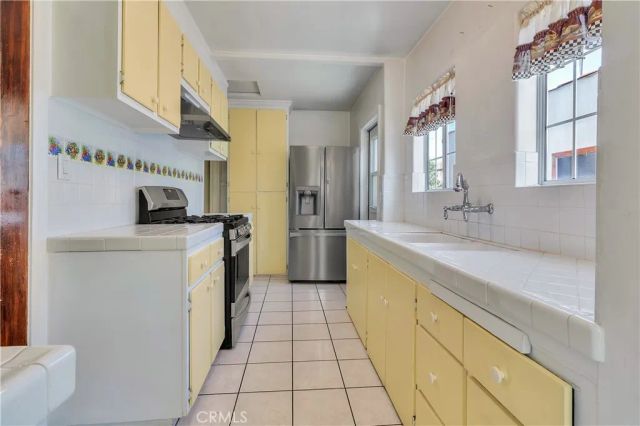 8148 Madison Ave, South Gate, CA 90280