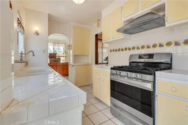 8148 Madison Ave, South Gate, CA 90280