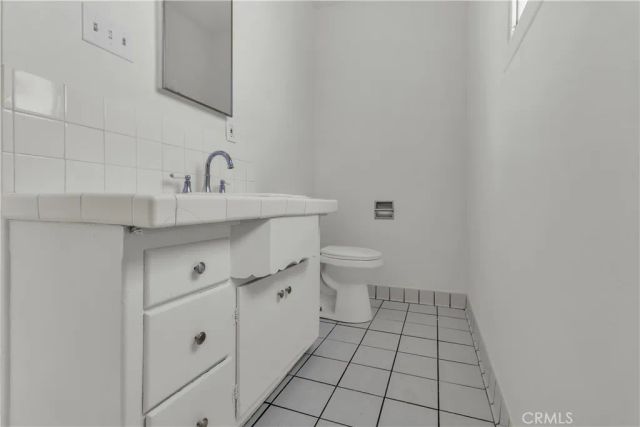 8148 Madison Ave, South Gate, CA 90280