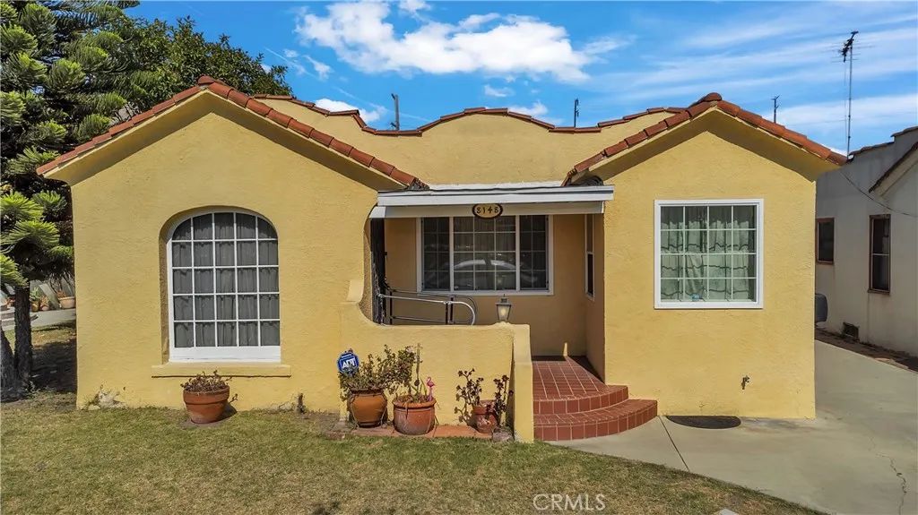 8148 Madison Ave, South Gate, CA 90280