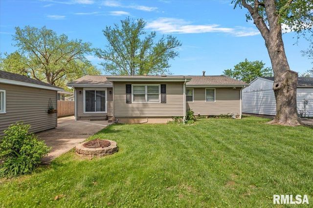 2118 W LAWRENCE Avenue, Springfield, IL 62704