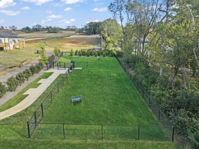 1721 Sharpstone Drive, Columbia, TN 38401