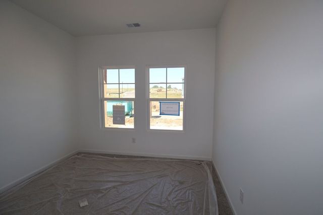 1721 Sharpstone Drive, Columbia, TN 38401