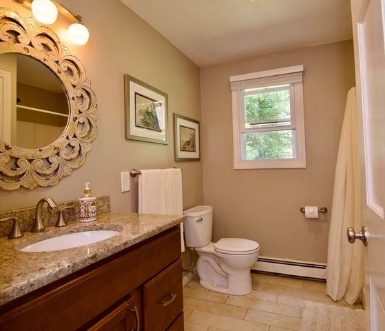 326 Flynt St, Palmer, MA 01069
