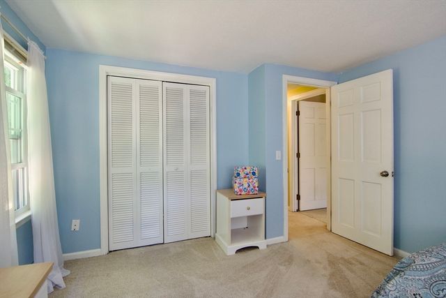 326 Flynt St, Palmer, MA 01069