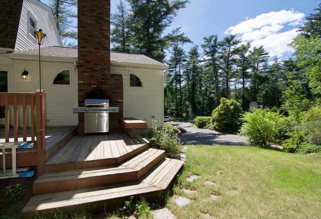 326 Flynt St, Palmer, MA 01069