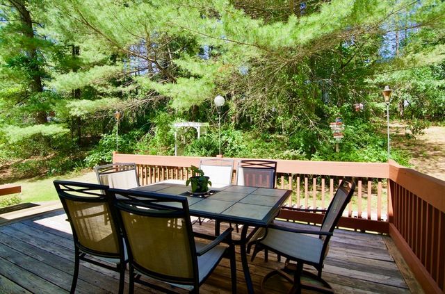 326 Flynt St, Palmer, MA 01069
