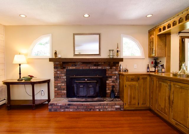 326 Flynt St, Palmer, MA 01069