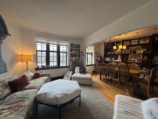 28w573 Stafford Place 5, Warrenville, IL 60555