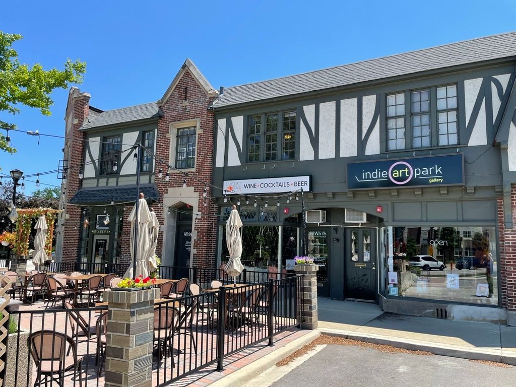 28w573 Stafford Place 5, Warrenville, IL 60555