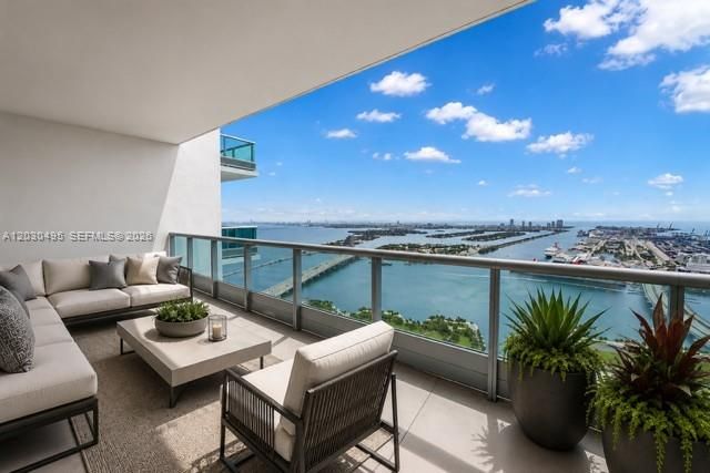 900 Biscayne Boulevard PH6205, Miami, FL 33132