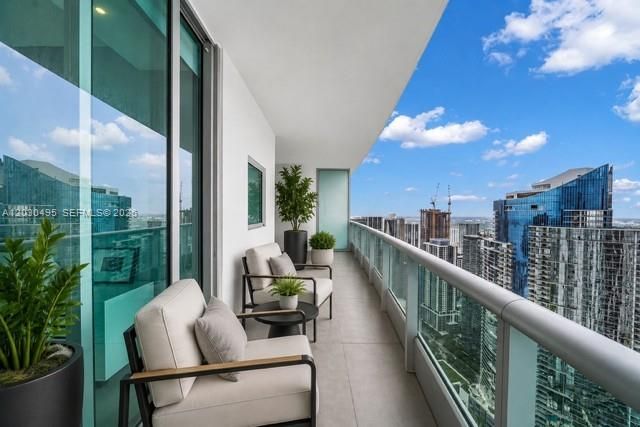 900 Biscayne Boulevard PH6205, Miami, FL 33132
