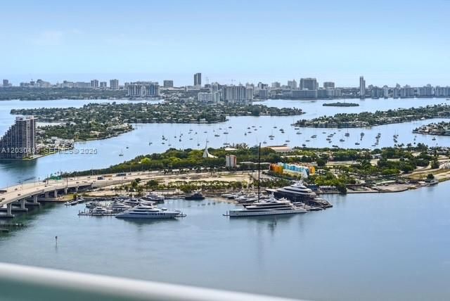 900 Biscayne Boulevard PH6205, Miami, FL 33132