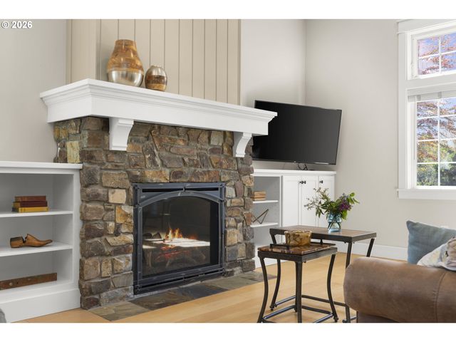 7006 Ne ELM St, Hillsboro, OR 97124